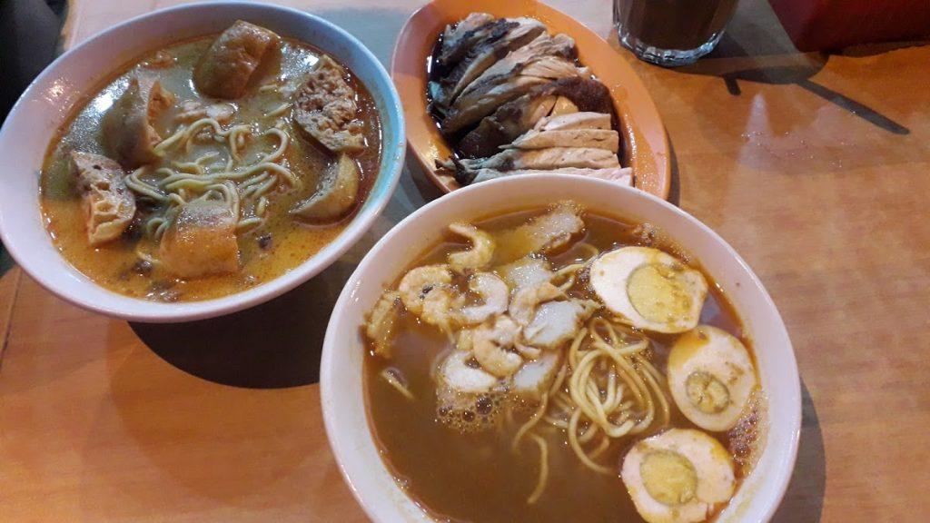 Photo of Daily Restaurant - Kota Kinabalu, Sabah, Malaysia background