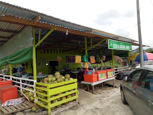 Photo of Gerai Kelapa Bakar Kak Tini (Lokan Bakar & Puding Kelapa) - Lahad Datu, Sabah, Malaysia