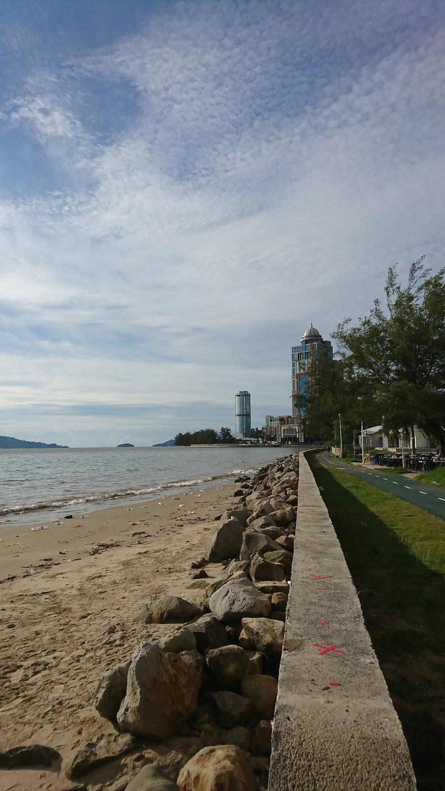 Photo of Teluk Likas Beach - Kota Kinabalu, Sabah, Malaysia