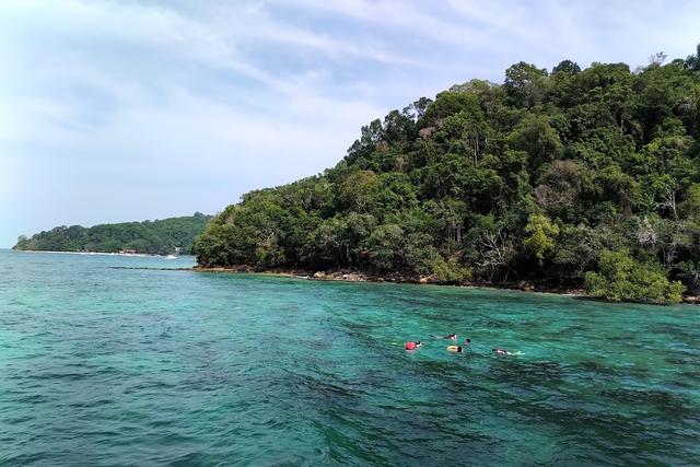 Photo of Tunku Abdul Rahman Park - Kota Kinabalu, Sabah, Malaysia