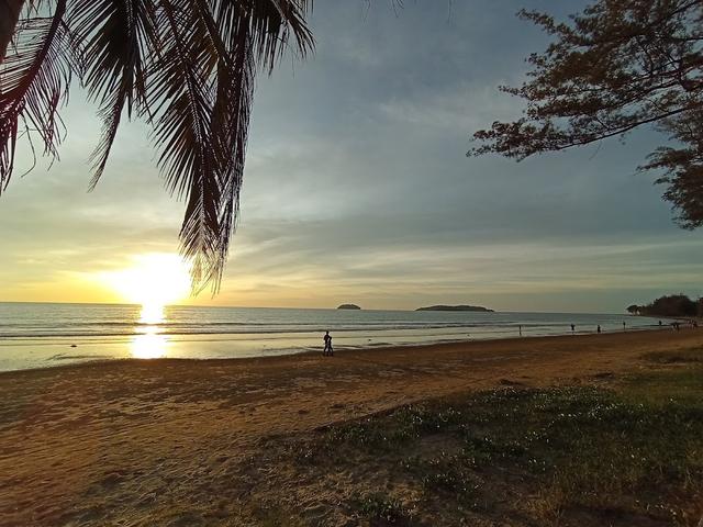Photo of First Beach Cafe - Kota Kinabalu, Sabah, Malaysia