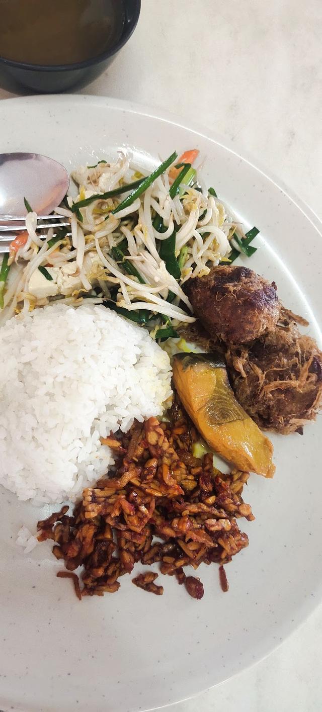 Photo of Restoran Sri Keningau, Putatan, Sabah. - Kota Kinabalu, Sabah, Malaysia
