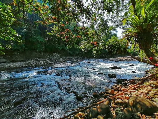 Photo of Mandalipau White Water View & Fish Pond - Papar, Sabah, Malaysia