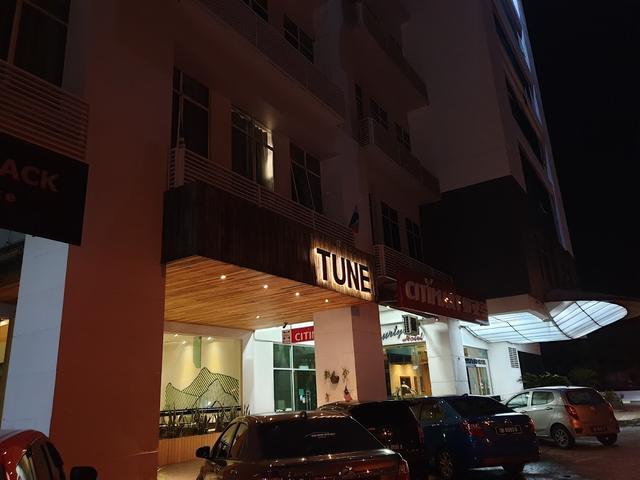 Photo of Tune Hotel - 1Borneo Kota Kinabalu - Kota Kinabalu, Sabah, Malaysia