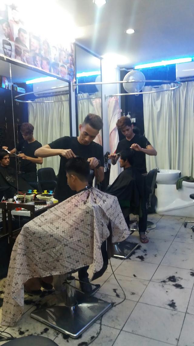 Photo of Fantasi Saloon - Tuaran, Sabah, Malaysia