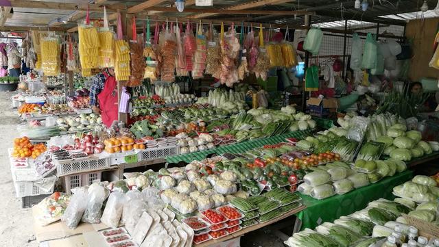 Photo of Gerai-gerai Sayur Dan Buah, Kundasang - Kundasang, Sabah, Malaysia