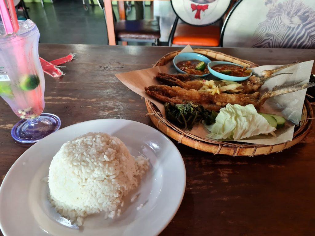 Photo of Restoran & Katering Zieleto Ikan Boulu Tanpa Tulang - Kota Kinabalu, Sabah, Malaysia background