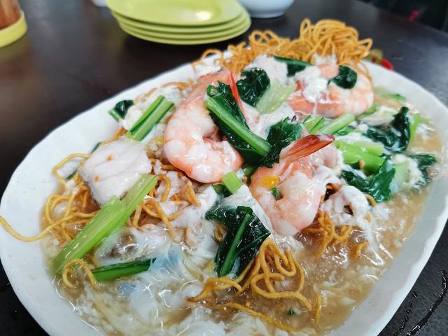 Photo of Restoran Lip Sin Red Tea House - Tuaran, Sabah, Malaysia