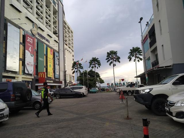 Photo of Waterfront Seafood Restaurant Bar & Grill - Sandakan, Sabah, Malaysia