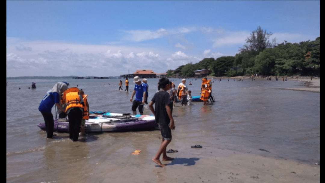 Photo of Pantai Pasir Putih - Sandakan, Sabah, Malaysia