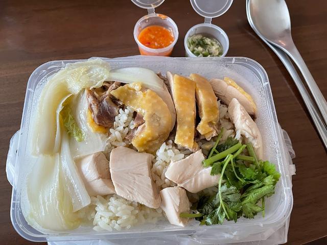 Photo of Kedai Kopi Luyang 6 hainanese chicken rice Andrew Wong Hainan Chicken Rice 王興豪海南雞飯 - Kota Kinabalu, Sabah, Malaysia