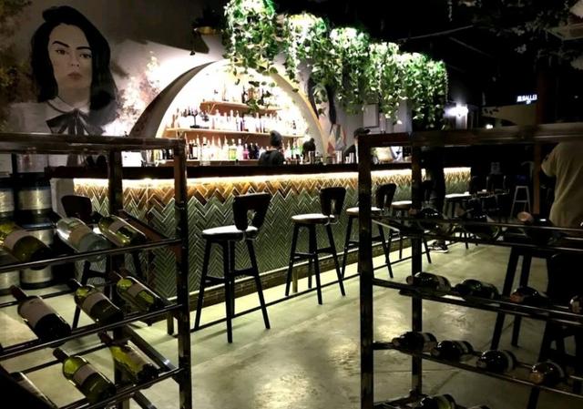Photo of The Other Side Bar 赵老妹 - Kota Kinabalu, Sabah, Malaysia