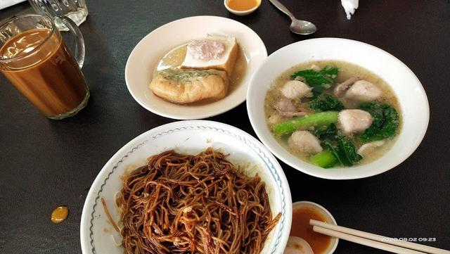 Photo of Kedai Kopi Melanian 3 金沙园生肉面 - Kota Kinabalu, Sabah, Malaysia
