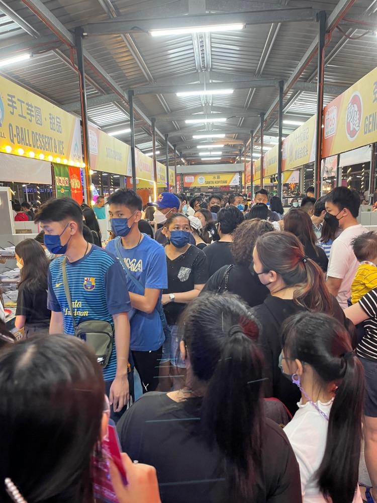 Photo of 1766 International Night Bazaar (AmPm Mart) - Kota Kinabalu, Sabah, Malaysia
