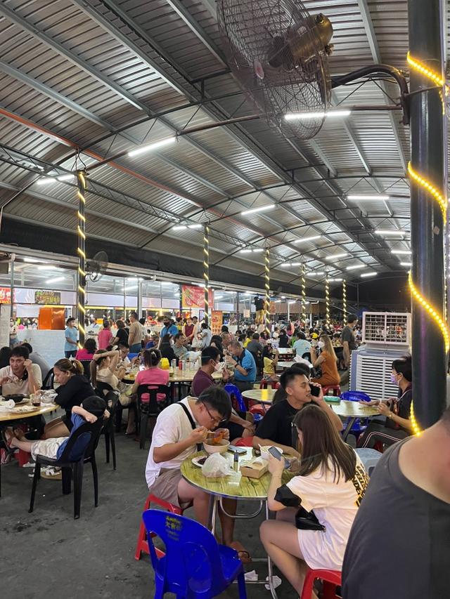 Photo of 1766 International Night Bazaar (AmPm Mart) - Kota Kinabalu, Sabah, Malaysia