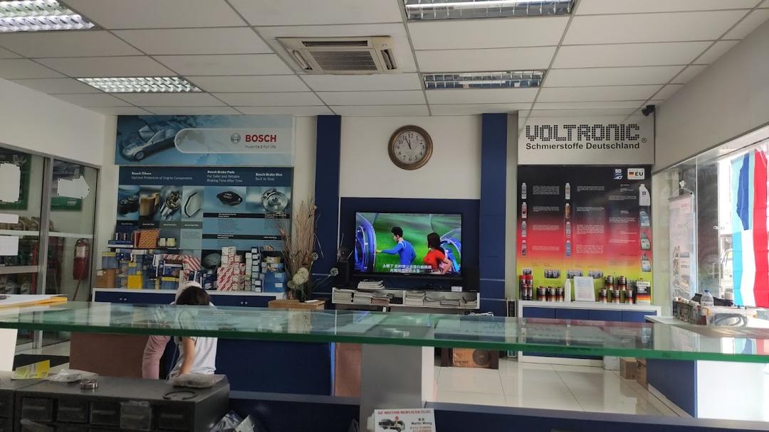 Photo of Castrol Auto Service Workshop - Motor Gear Sdn Bhd - Kota Kinabalu, Sabah, Malaysia