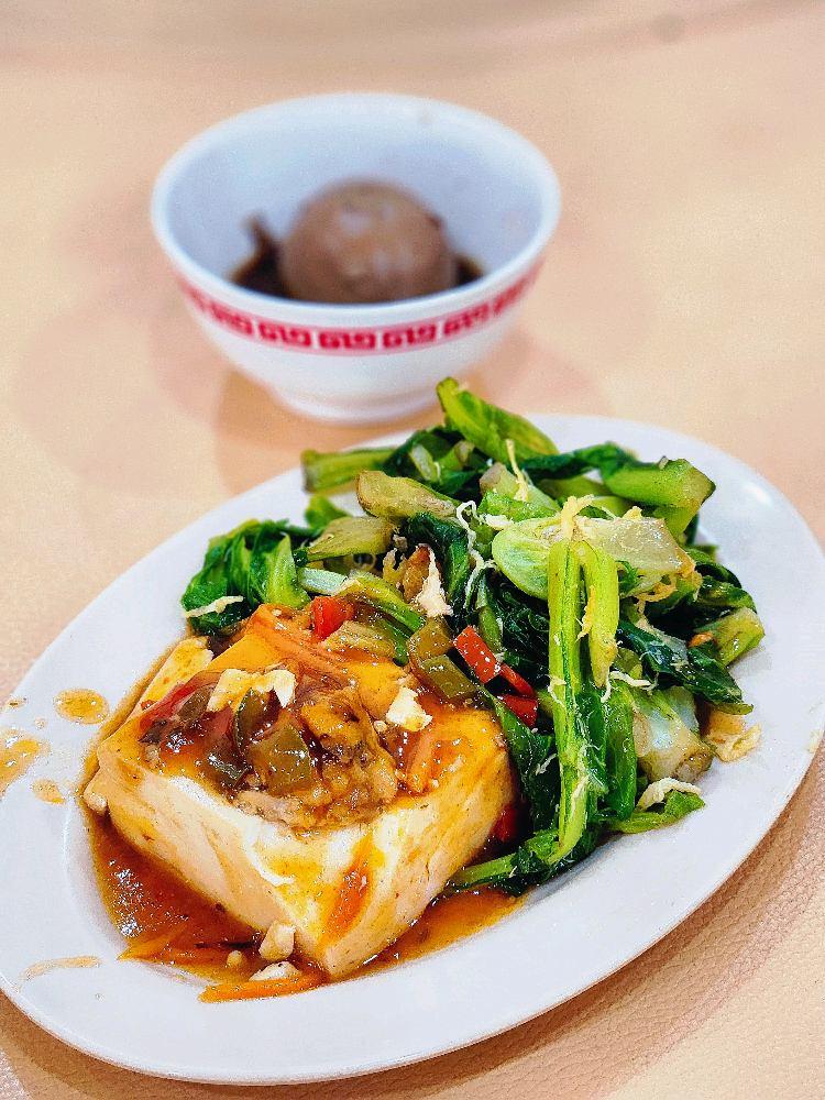 Photo of New Moon Vegetarian Restaurant. - Kota Kinabalu, Sabah, Malaysia