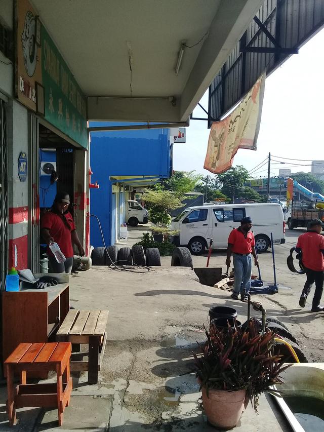 Photo of Weng Heng Tyre &amp; Auto Service Sdn Bhd - Puchong, Selangor, Malaysia