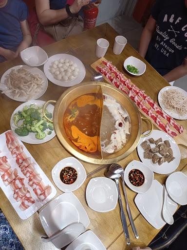 Photo of Hong Ding Ji Steamboat Restaurant 红鼎记老火锅 - Kota Kinabalu, Sabah, Malaysia