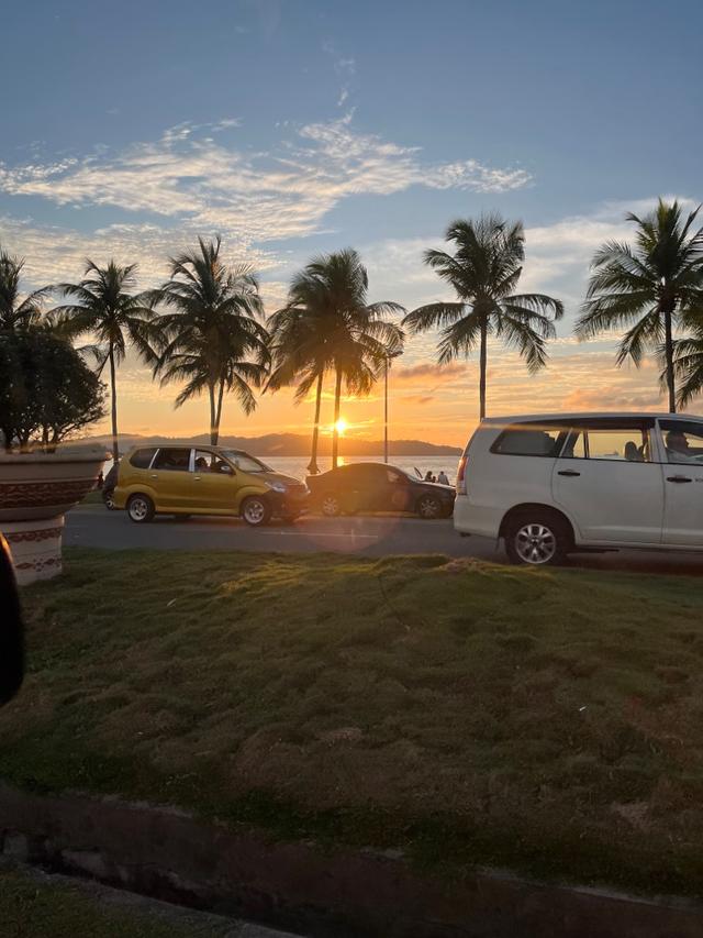 Photo of Teluk Likas Beach - Kota Kinabalu, Sabah, Malaysia