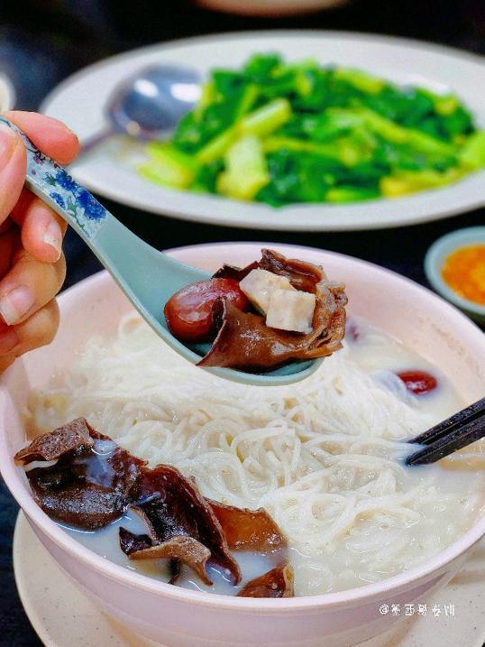 Photo of MENG KEONG (PKP) SEAFOOD RESTAURANT 明强海鲜餐厅 - Kota Kinabalu, Sabah, Malaysia