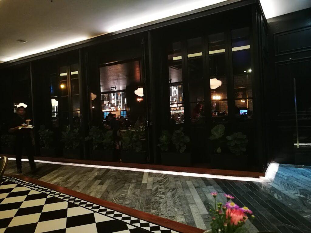 Background Blur Cover