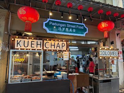 Photo of PADUNGAN KUEH CHAP ( NIGHT ) - Kuching, Sarawak, Malaysia background