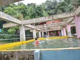 Sinilou Kibambangan Water Park