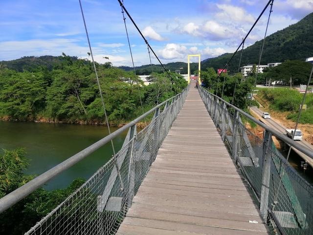 Photo of Tamparuli Suspension Bridge - Tuaran, Sabah, Malaysia