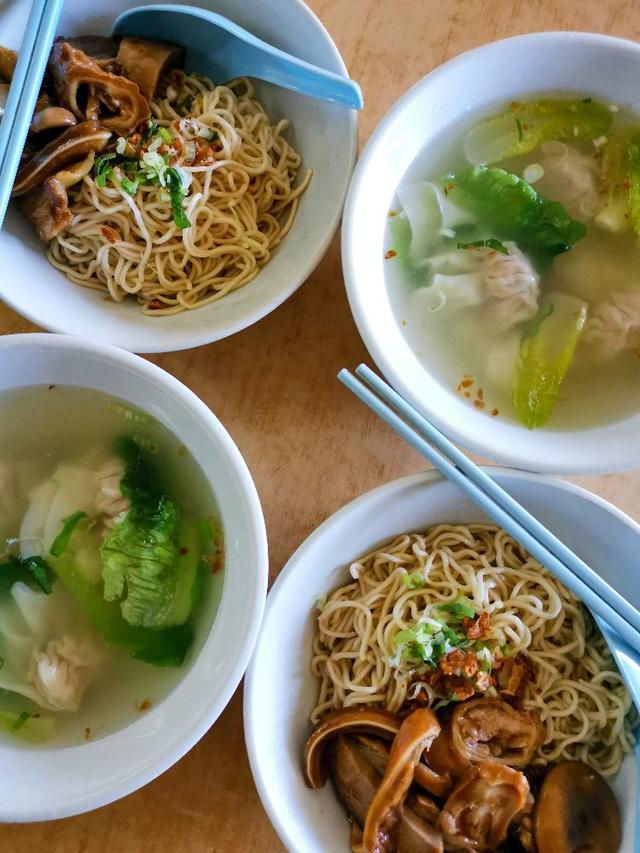 Photo of 富味茶室 Kedai Kopi Fu Mei, Kolombong, Sabah. - Kota Kinabalu, Sabah, Malaysia