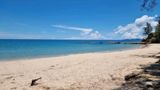 Photo of Tindakon Dazang Beach - Kudat, Sabah, Malaysia