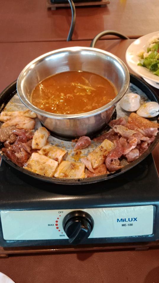 Photo of Sedap BBQ Steamboat 捞起来烧烤火锅 - Kota Kinabalu, Sabah, Malaysia