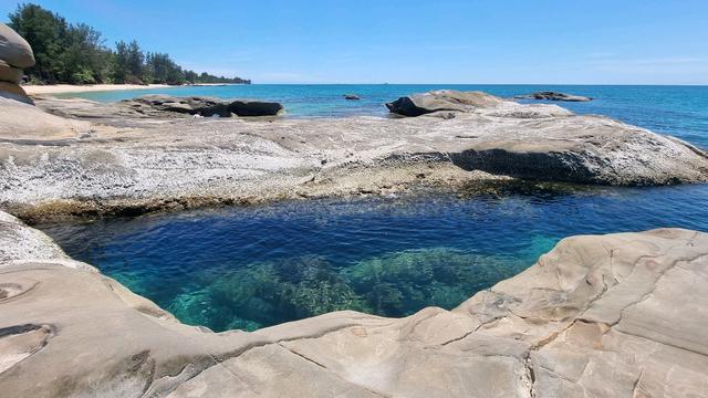 Photo of Tindakon Dazang Beach - Kudat, Sabah, Malaysia