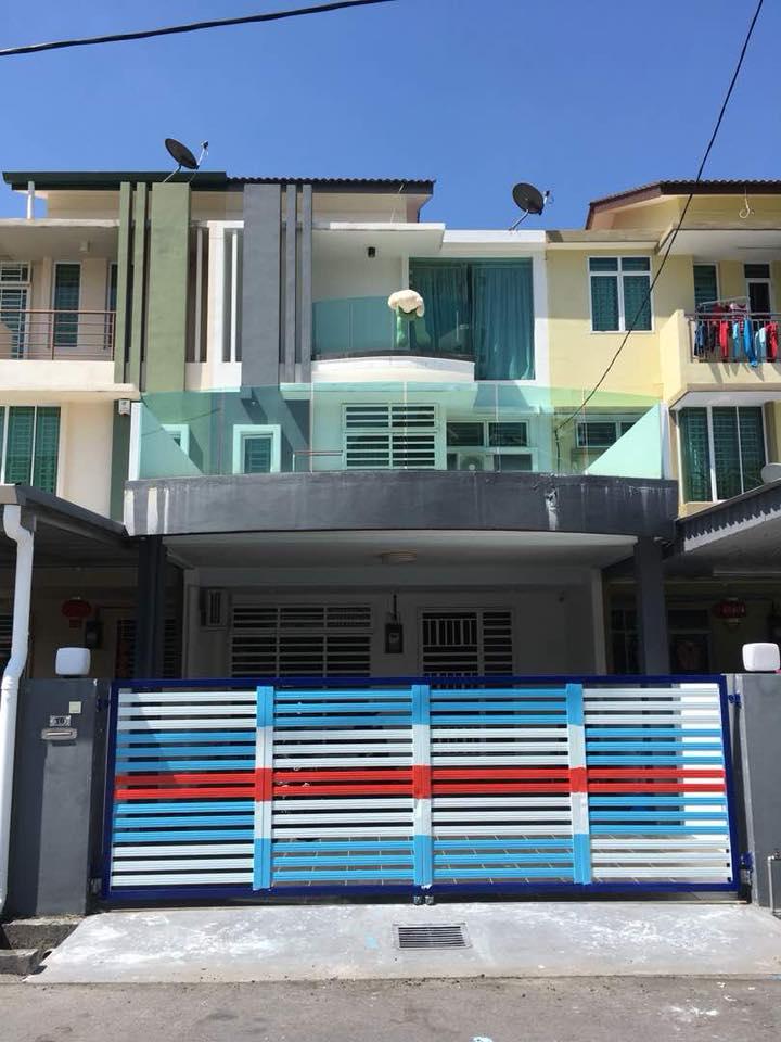 Background Blur Cover