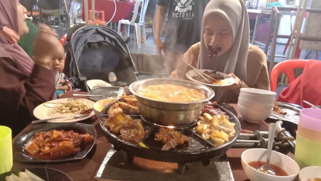 Photo of Alfateh Steamboat & Grill Seksyen 7 - Shah Alam, Selangor, Malaysia