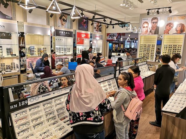 Photo of Ban UK Optometrist - Berjaya Times Square - Kuala Lumpur, Kuala lumpur, Malaysia