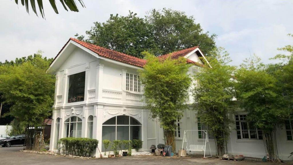 Background Blur Cover