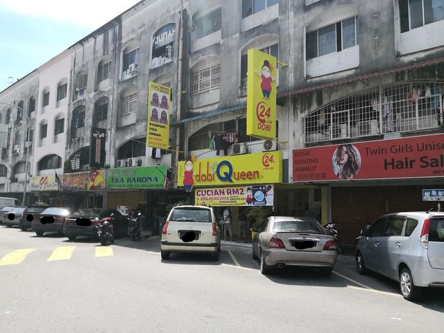 Photo of dobiQueen Laundry Service and Delivery Pandan Jaya, Cheras - Kuala Lumpur, Kuala lumpur, Malaysia