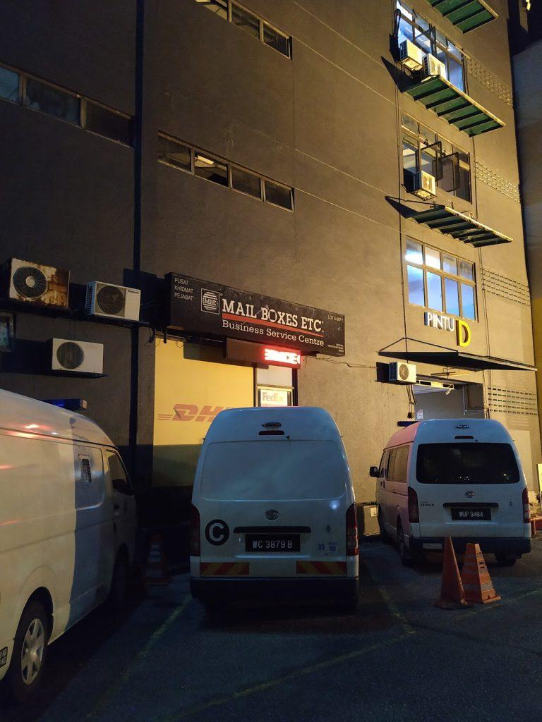 Background Blur Cover