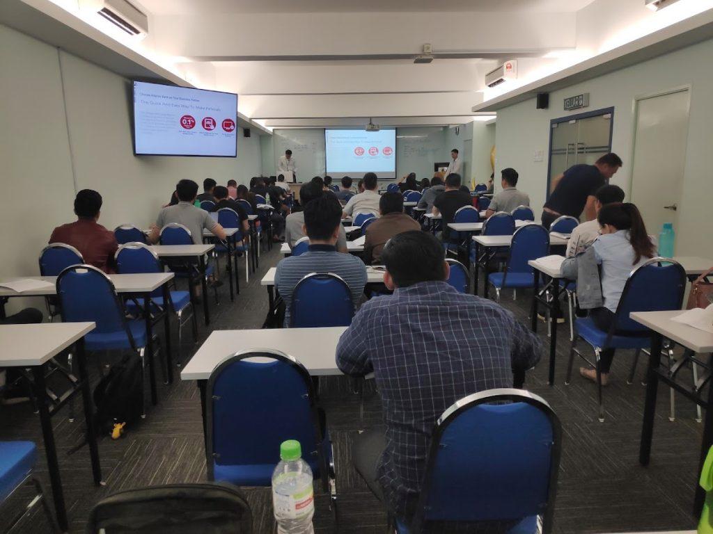 Background Blur Cover