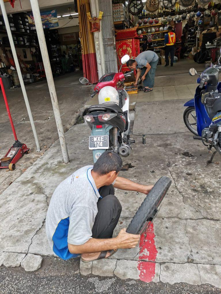 Background Blur Cover