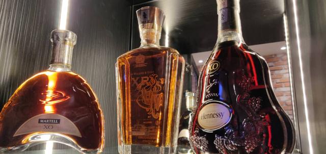 Photo of Catwalk Bar by Chinese Merchants' Club - Bayan Lepas, Penang, Malaysia