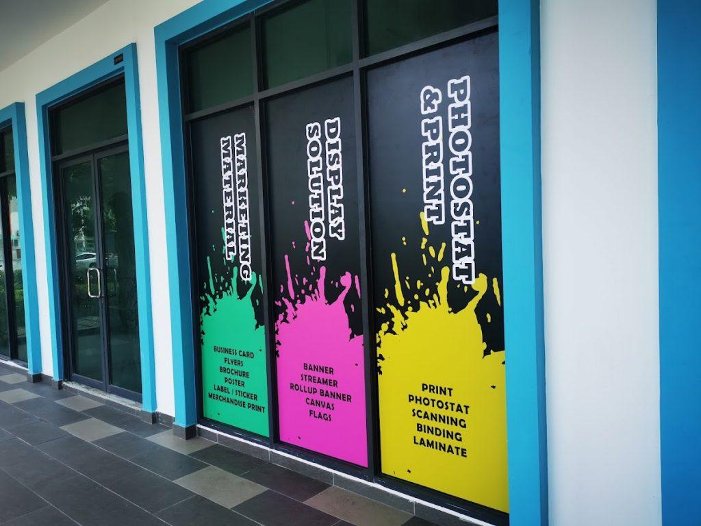 Background Blur Cover