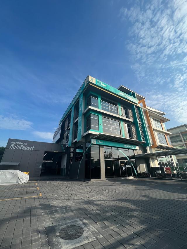 Photo of PETRONAS AutoExpert @ Autohaus KL (Shah Alam) - Shah Alam, Selangor, Malaysia