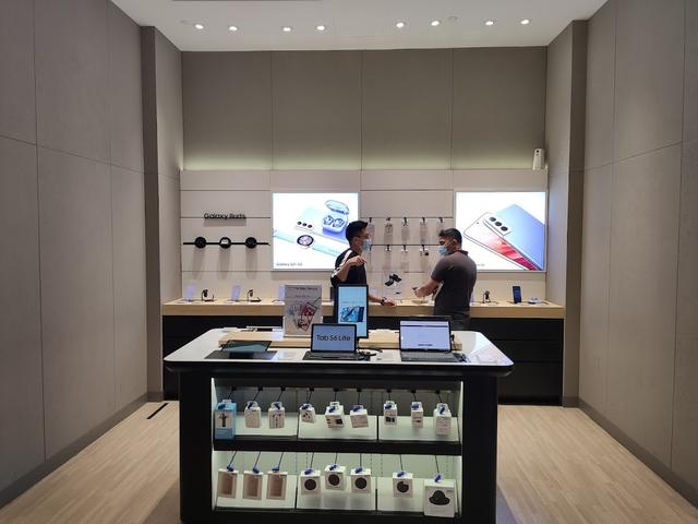 Photo of Samsung Experience Store Low Yat (Ground Floor) - Kuala Lumpur, Kuala lumpur, Malaysia