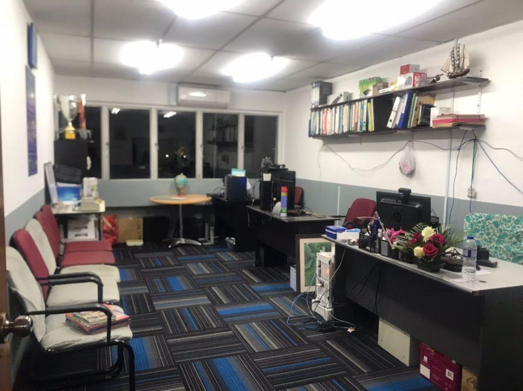 Background Blur Cover