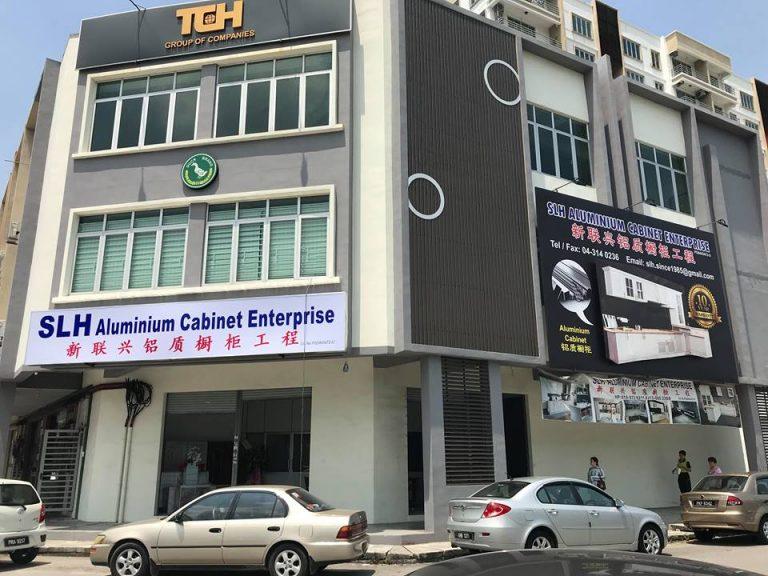 Background Blur Cover