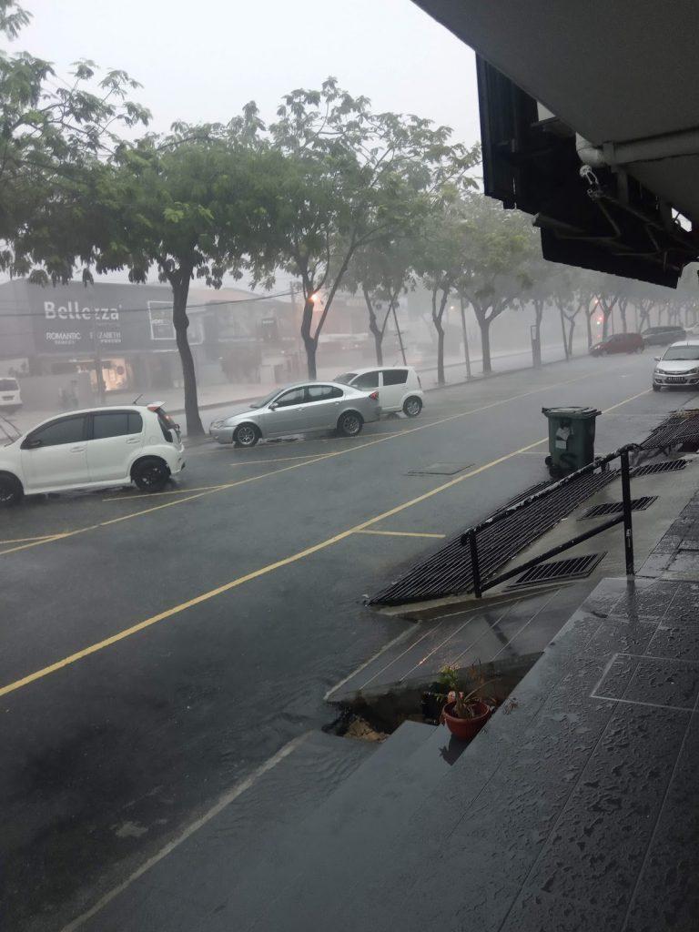 Background Blur Cover