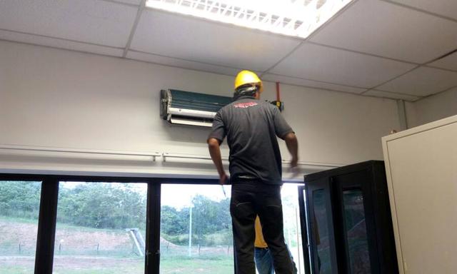 Photo of Air cond service Gombak - KL by M&E Legacy - Kuala Lumpur, Kuala lumpur, Malaysia
