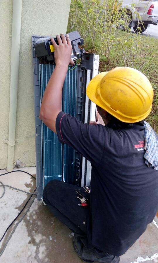 Photo of Air cond service Gombak - KL by M&E Legacy - Kuala Lumpur, Kuala lumpur, Malaysia